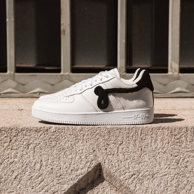 Release Information: GF-01 'White Pebbled Leather Black Chenille'