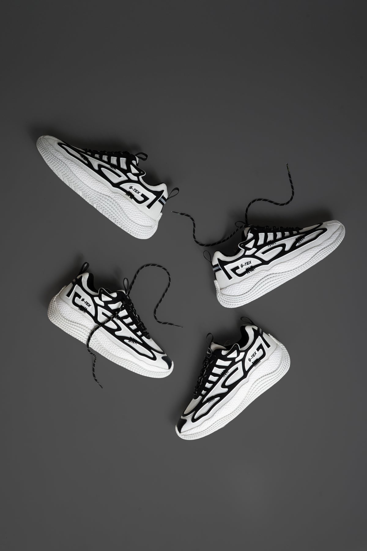 "Layered Contrast" 004 White Toe