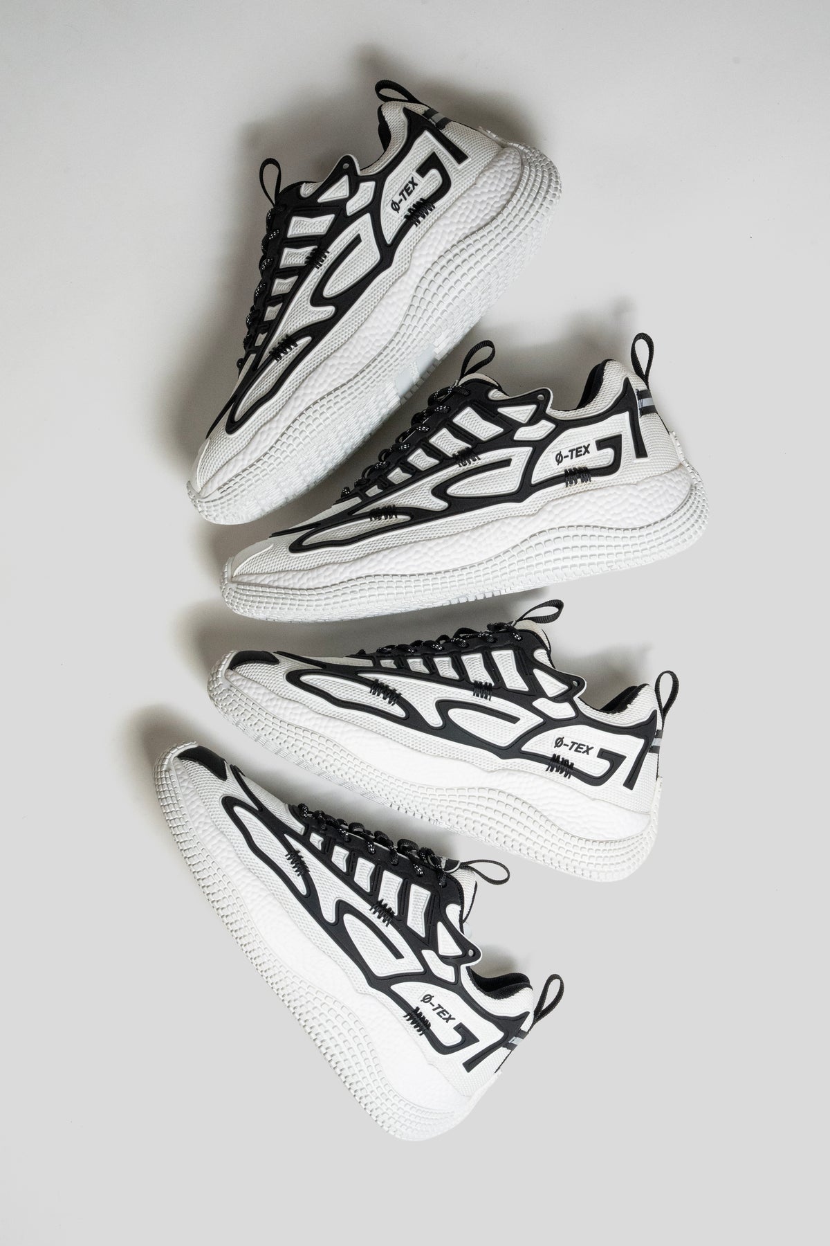 "Layered Contrast" 004 White Toe