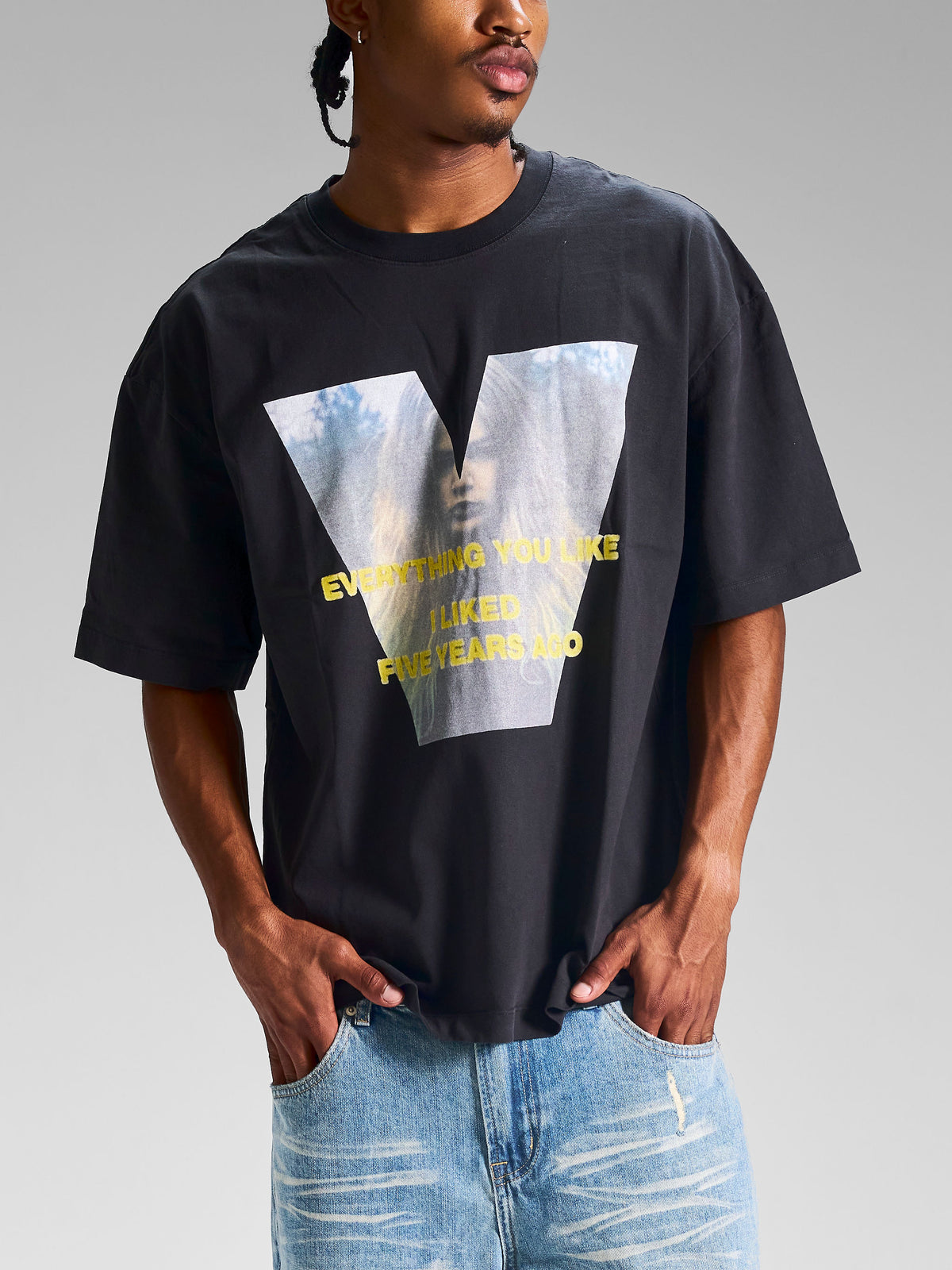 "Ode To Virgil" 3% Vintage Tee Black