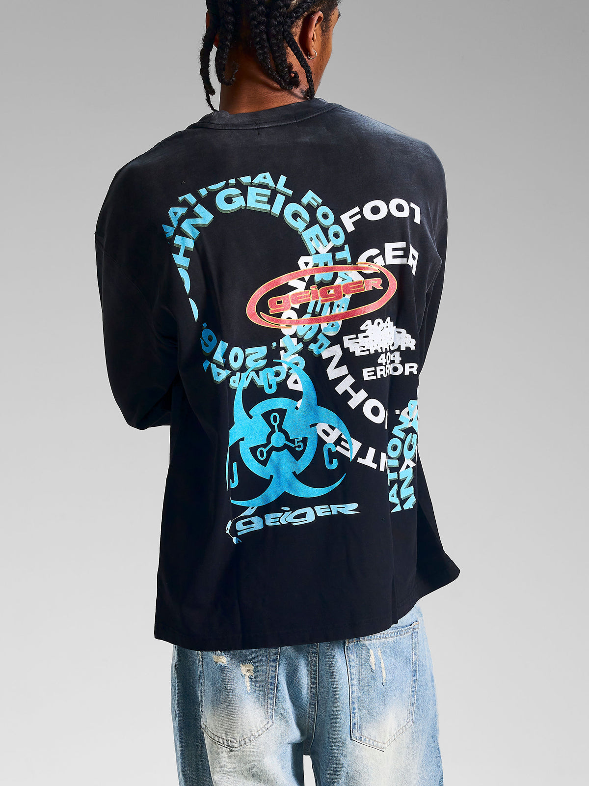 "404 Error" Misplaced Long Sleeve Tee in Black/Multi