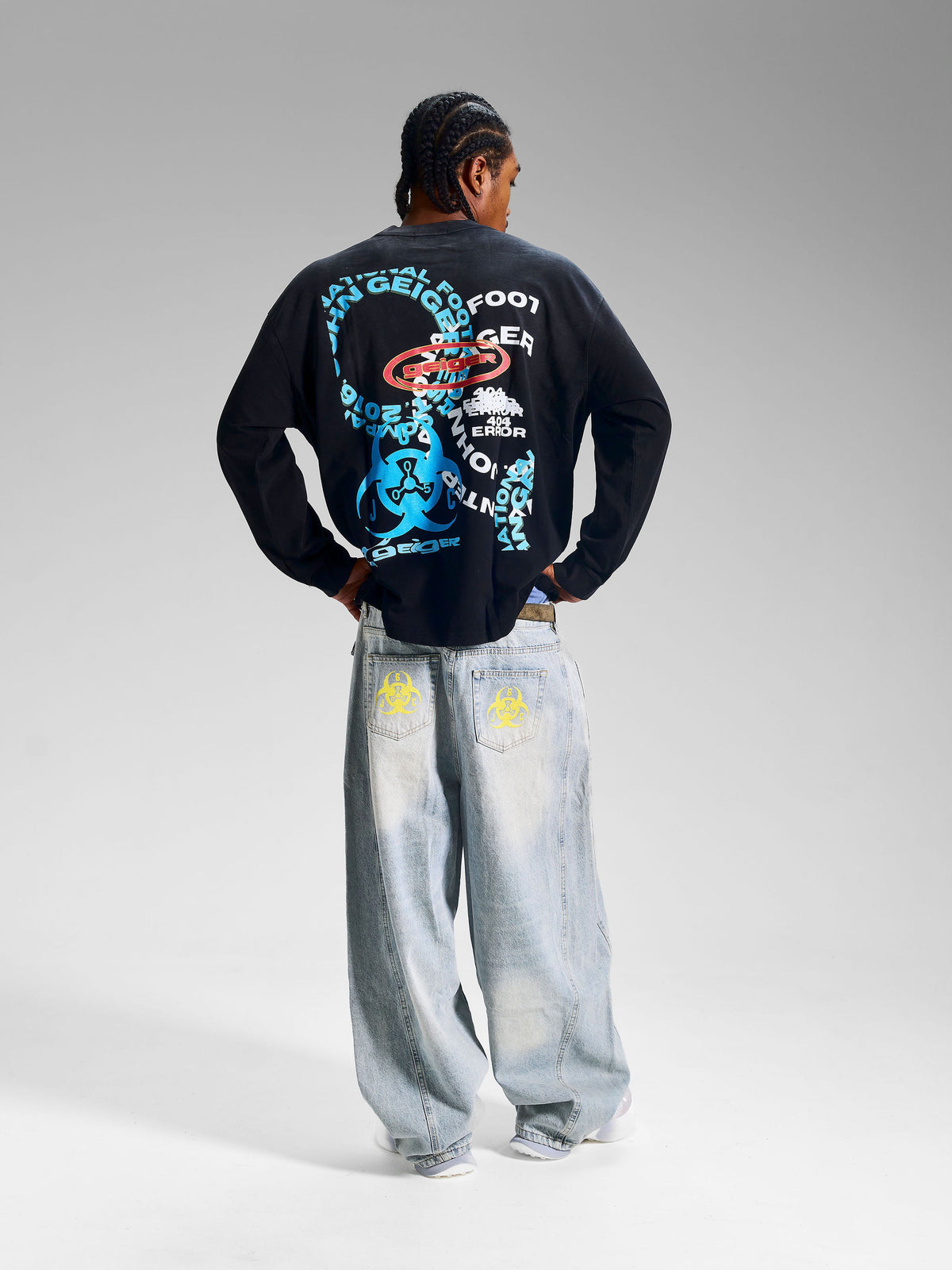 "404 Error" Misplaced Long Sleeve Tee in Black/Multi