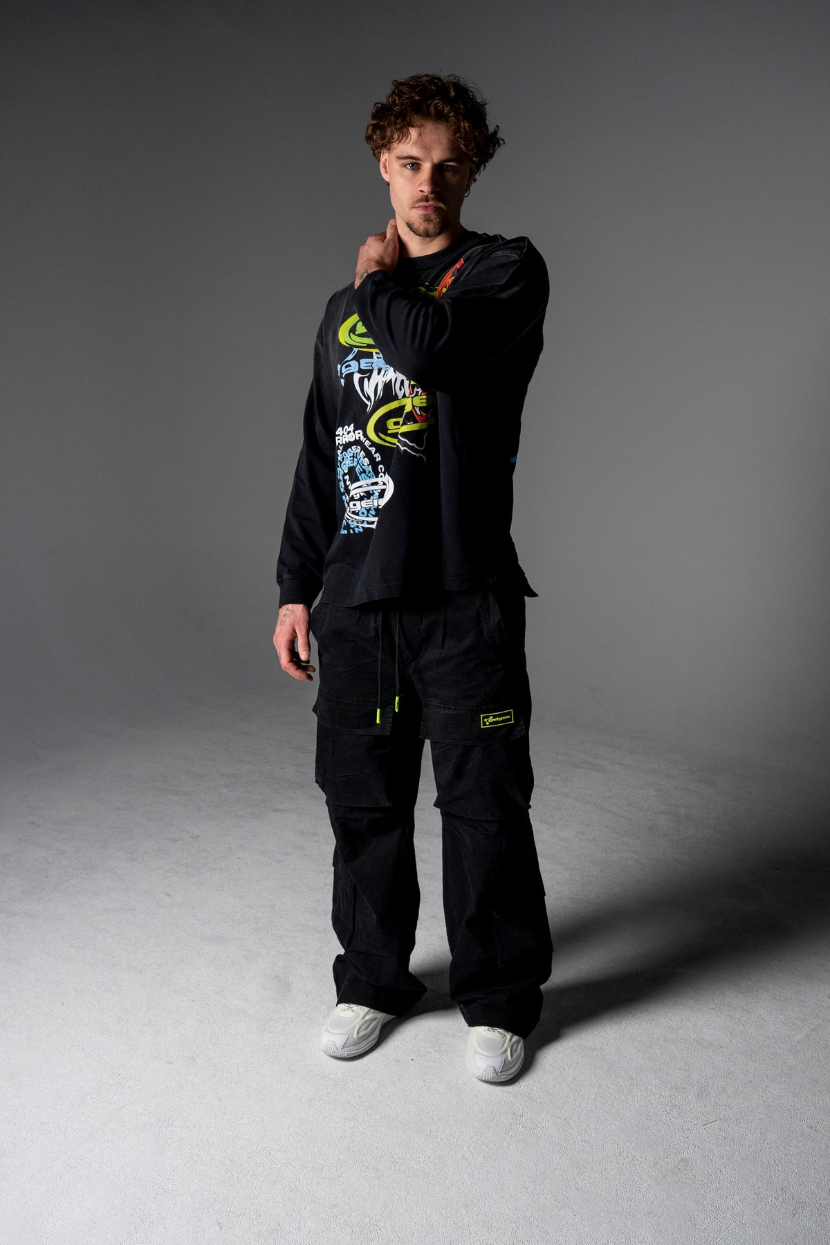 SZN 6 Stacked Cargo Pants 'Black'