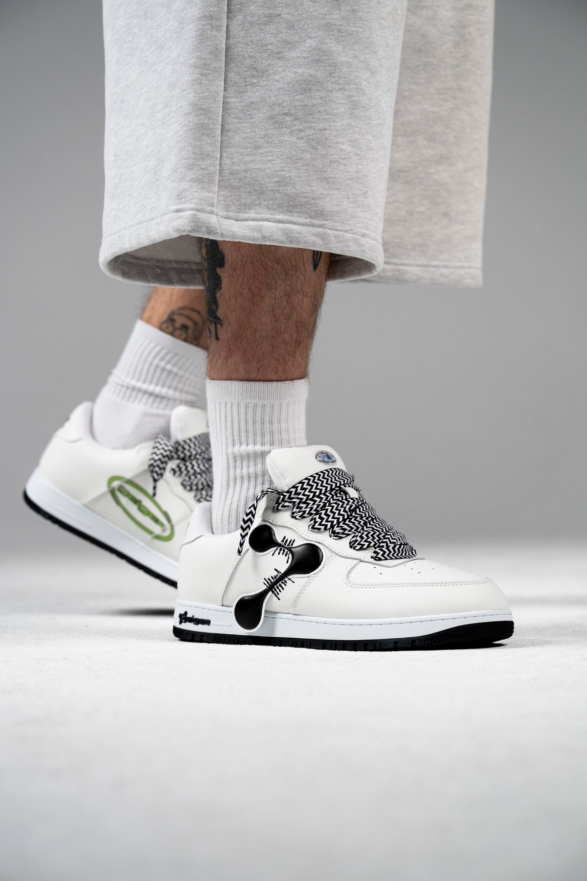 Sk8-01 White/Black