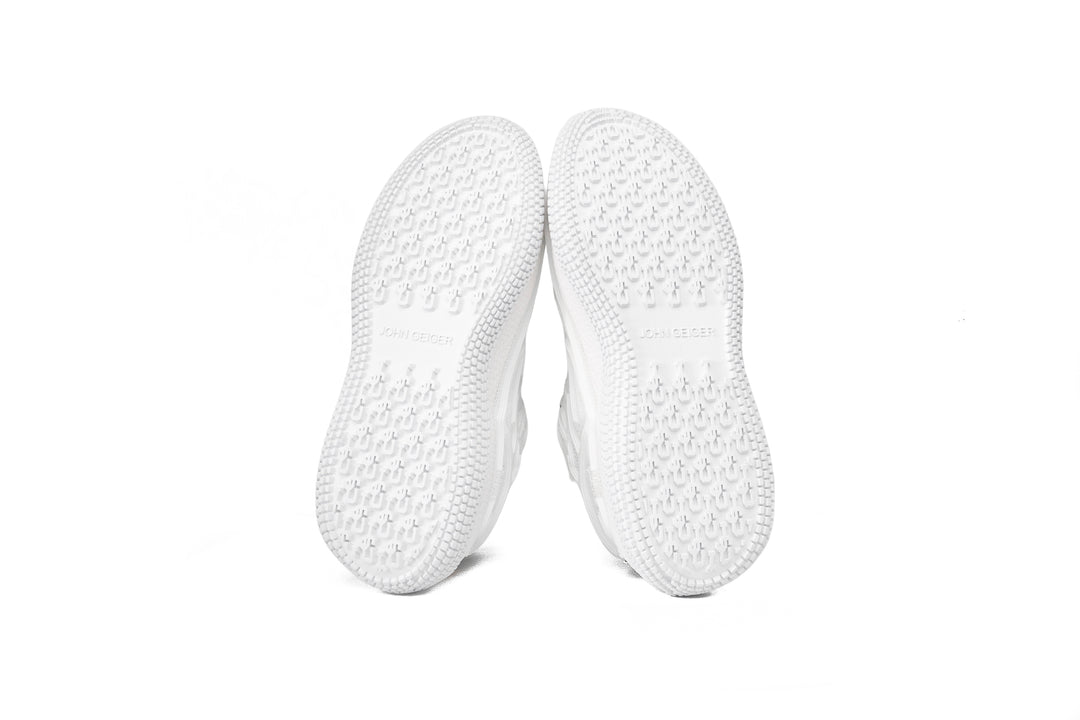 裕*様 JetSetter 86C White 004 'Triple White' - Premium Comfort & Style | John Geiger