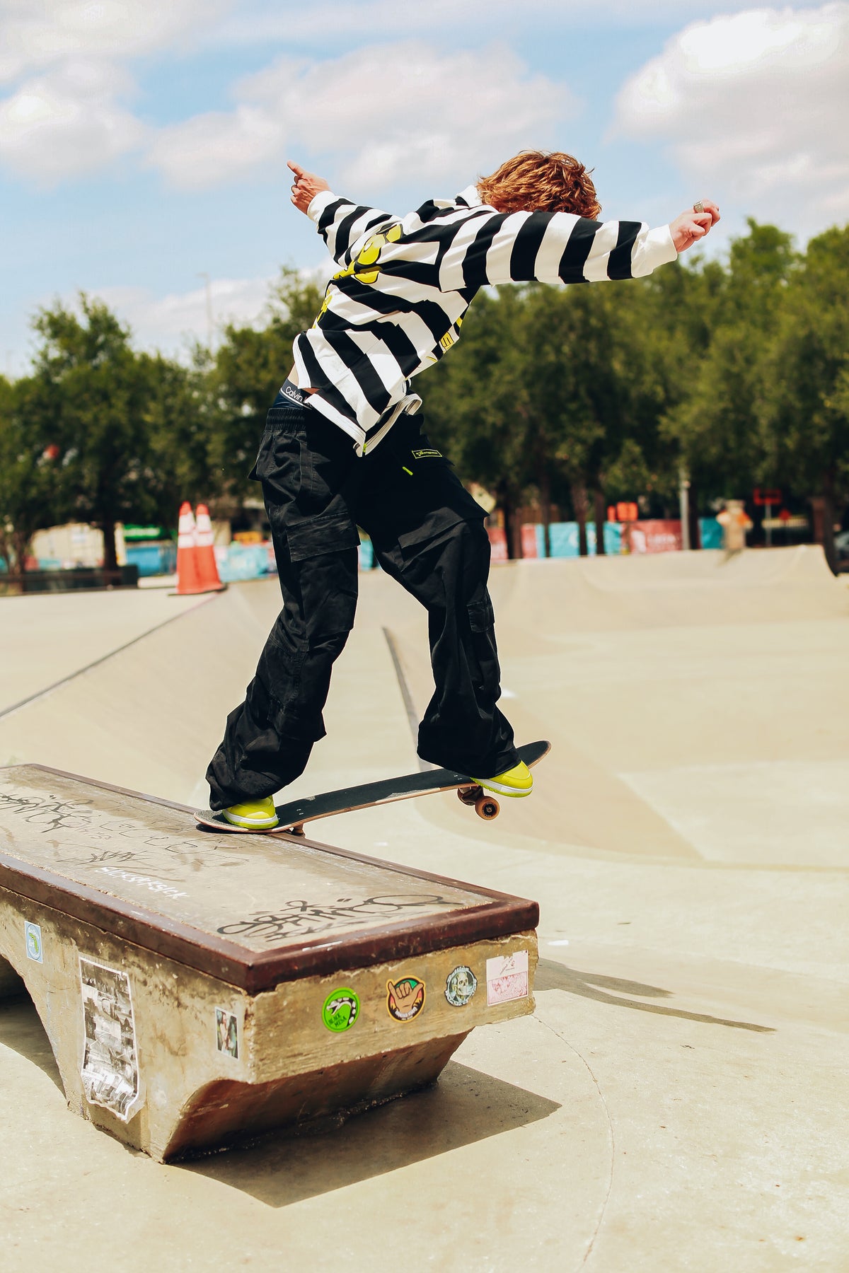 Sk8-01 Heat Activated Black/Yellow